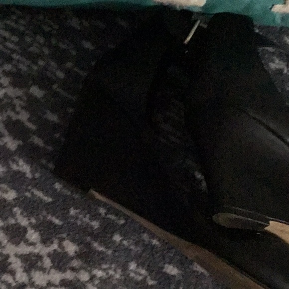 Pointy BCBG Ankle Strap - Picture 4 of 5